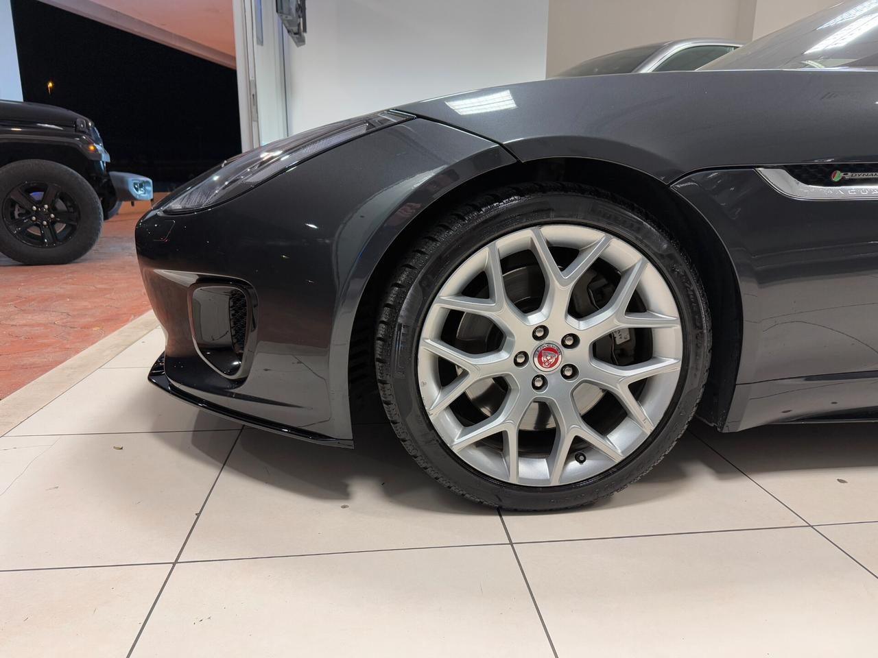 Jaguar F-Type 2.0 Coupé R-Dynamic - IVA ESPOSTA