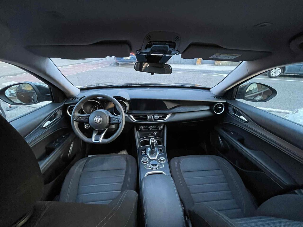 Alfa Romeo Stelvio 2.2 Turbodiesel 160 CV AT8 RWD Business