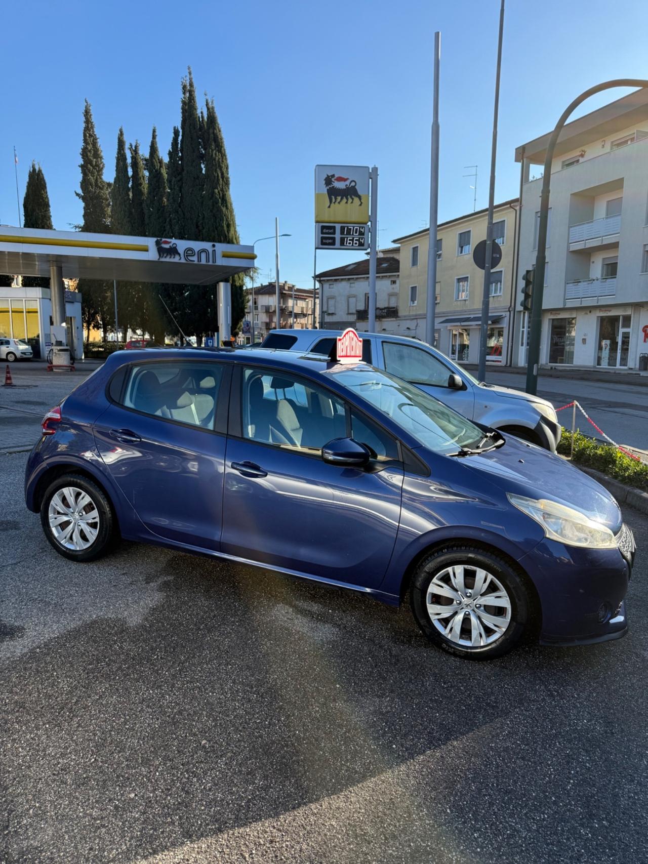 Peugeot 208 1.4 HDi 68 CV 5 porte Access