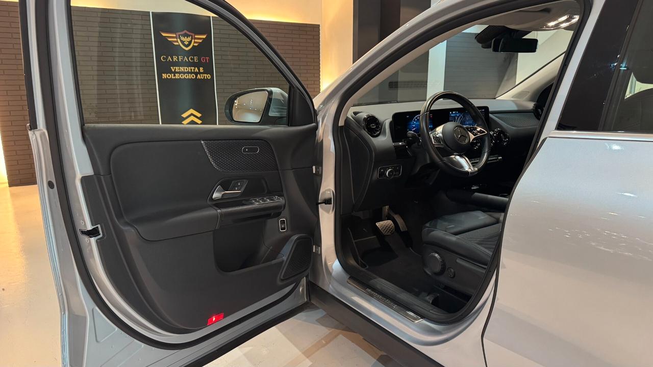 MERCEDES-BENZ GLA 180d Advanced - 2024