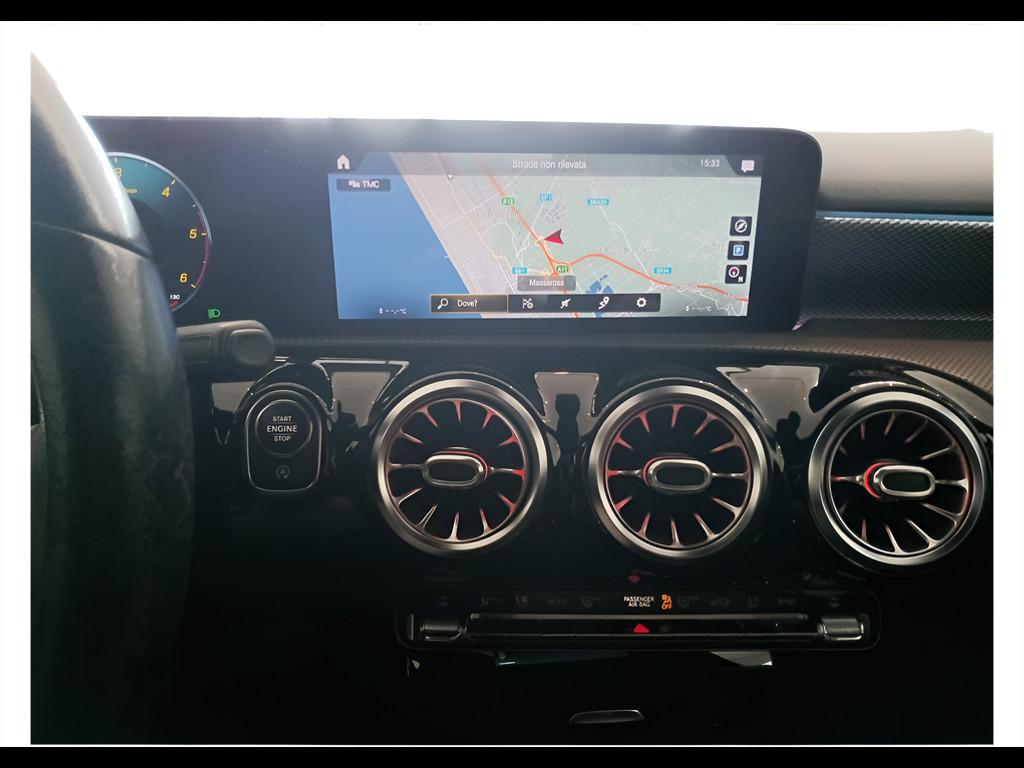 Mercedes-Benz Classe A - W177 2018 - A 180 d Sport auto