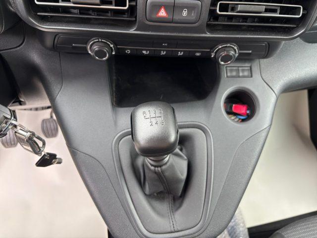 TOYOTA Proace City Verso 1.5D 100 CV S&S L1 LOUNGE GANCIO TRAINO