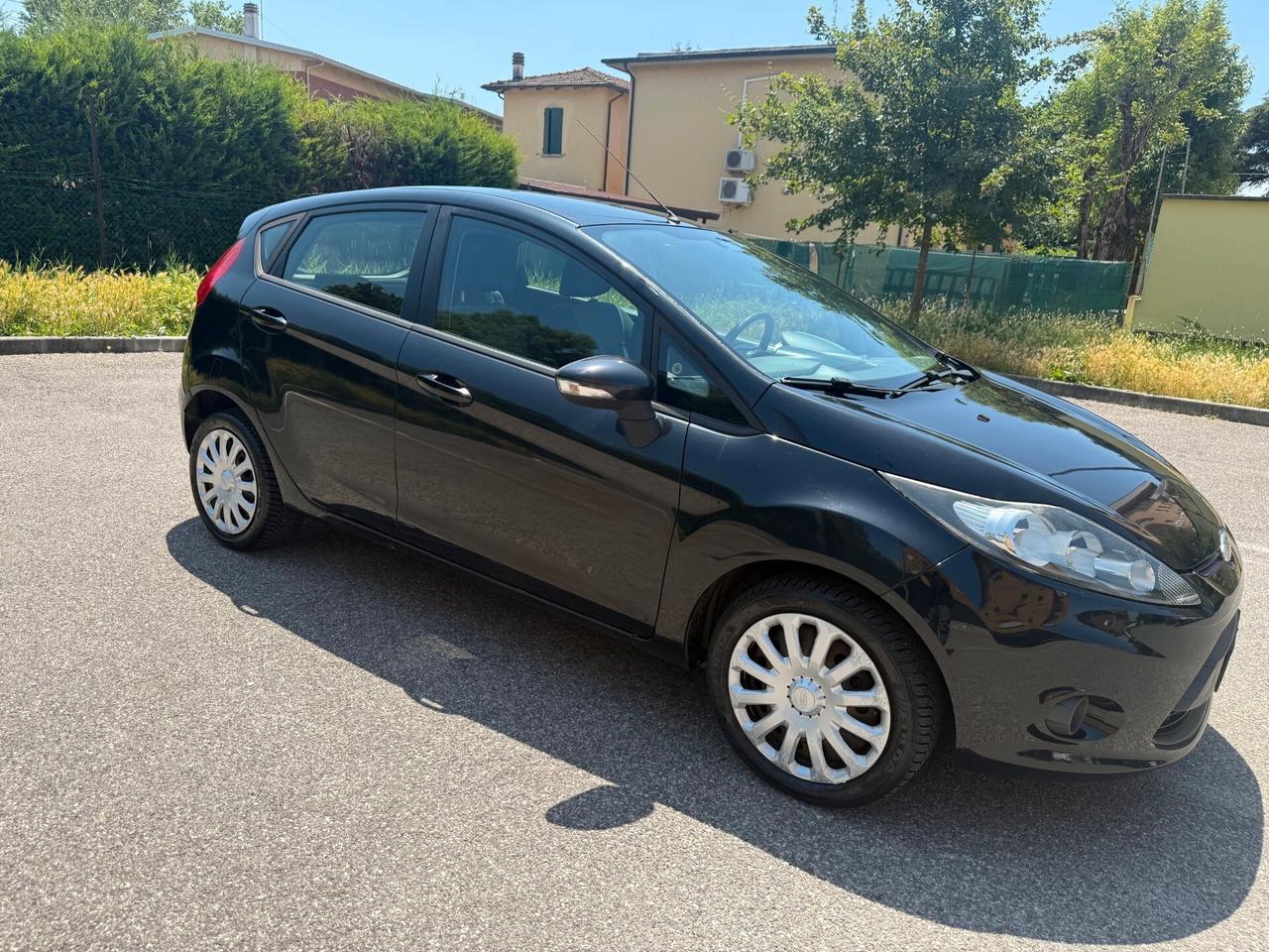 Ford Fiesta 1.4 GPL - NEOPATENTATI - 12 MESI DI GARANZIA -