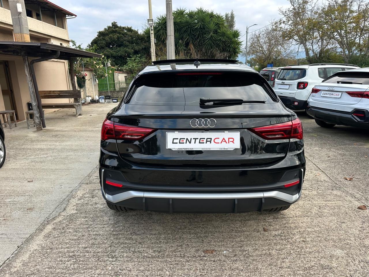 Audi Q3 SPB 40 TDI quattro S tronic Identity Black