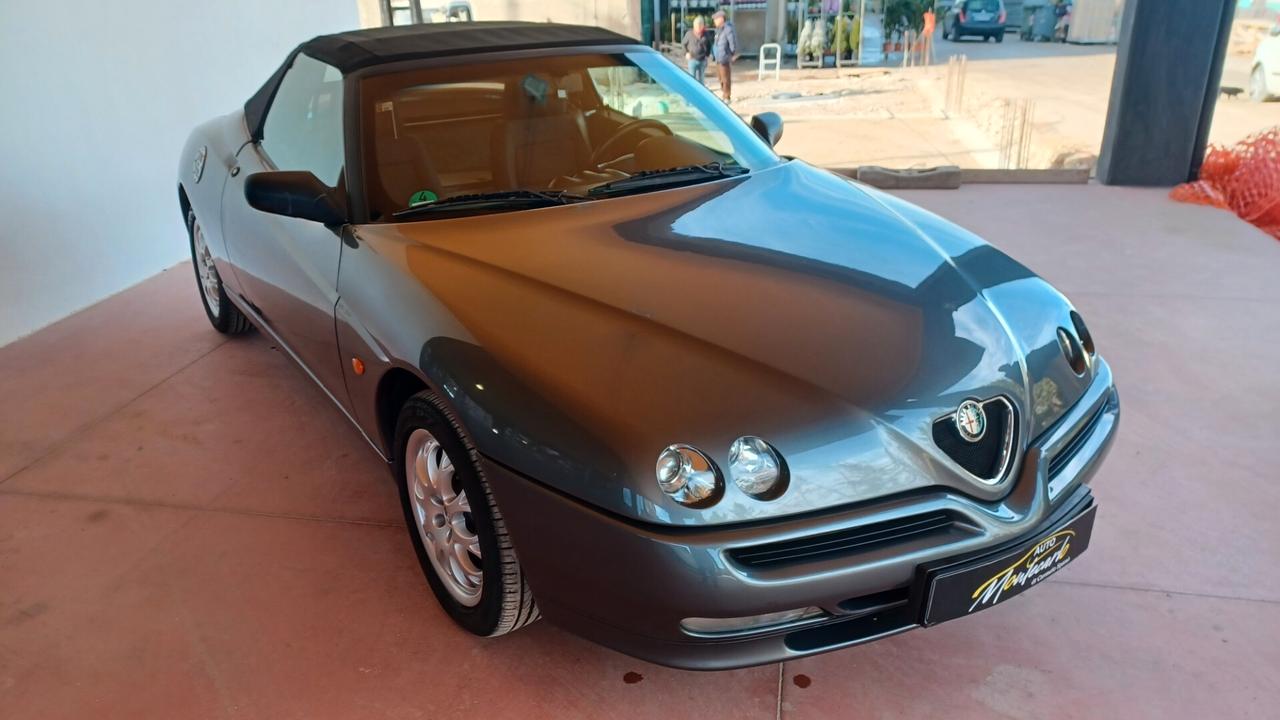 Alfa Romeo GTV Spider 2.0i 16V Twin Spark cat L