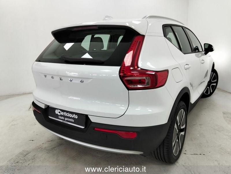 Volvo XC40 B4 AWD Geartronic Momentum Pro