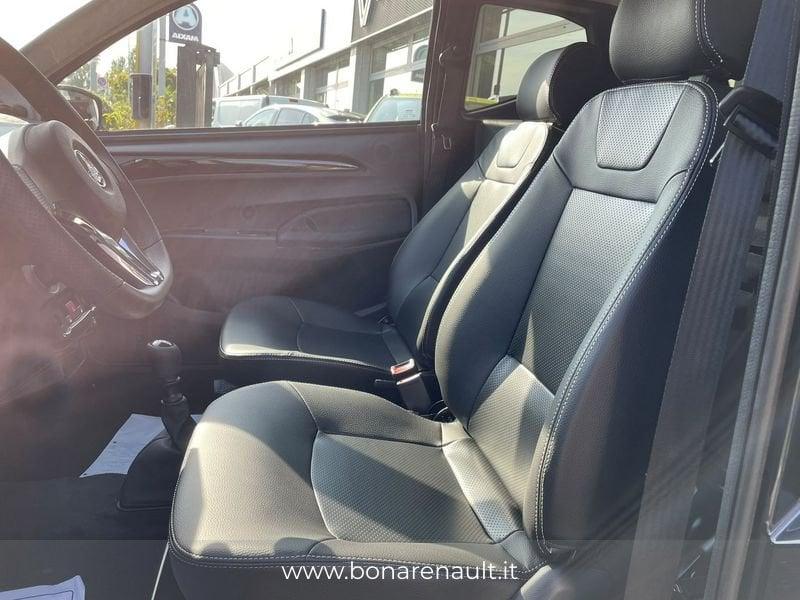 Aixam City City Sport TABLET Apple CarPlay e Android Auto Wireless