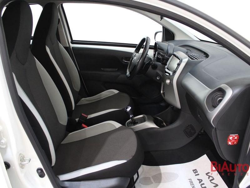 Toyota Aygo Aygo 5p 1.0 x-play tss m-mt