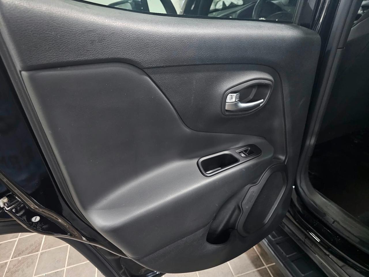 NUOVA JEEP RENEGADE S BLACK LINE 1.6 MJT 130CV MY21