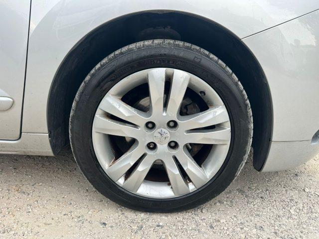 PEUGEOT 5008 7 posti ! 1.6 HDi 110CV Tecno