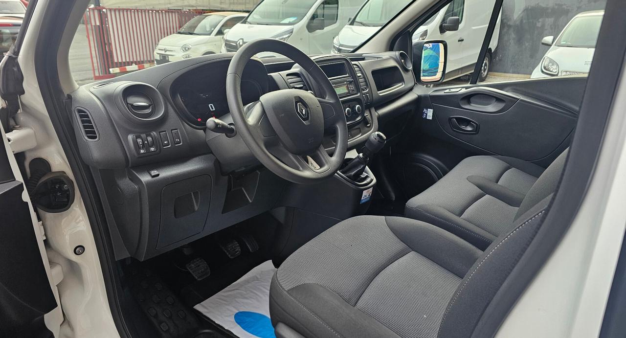 Renault Trafic T29 2.0 dCi 120CV PC-TN KOMFORT L1 H1 IVA MARGINE CARVERTICAL