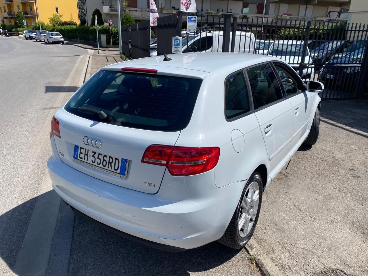 Audi A3 1.6 TDI 105 CV CR Ambition ok neopatentati