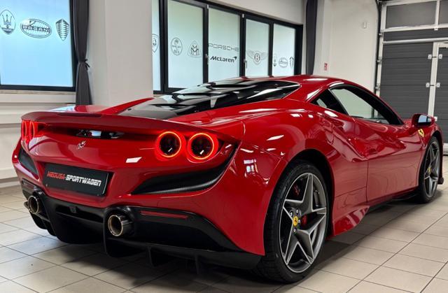FERRARI F8 Tributo"SPEDIZIONE SU RICHIESTA IN TUTTO IL MONDO"