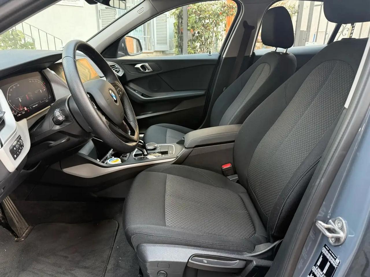 Bmw 118 118i 5p. Business Advantage