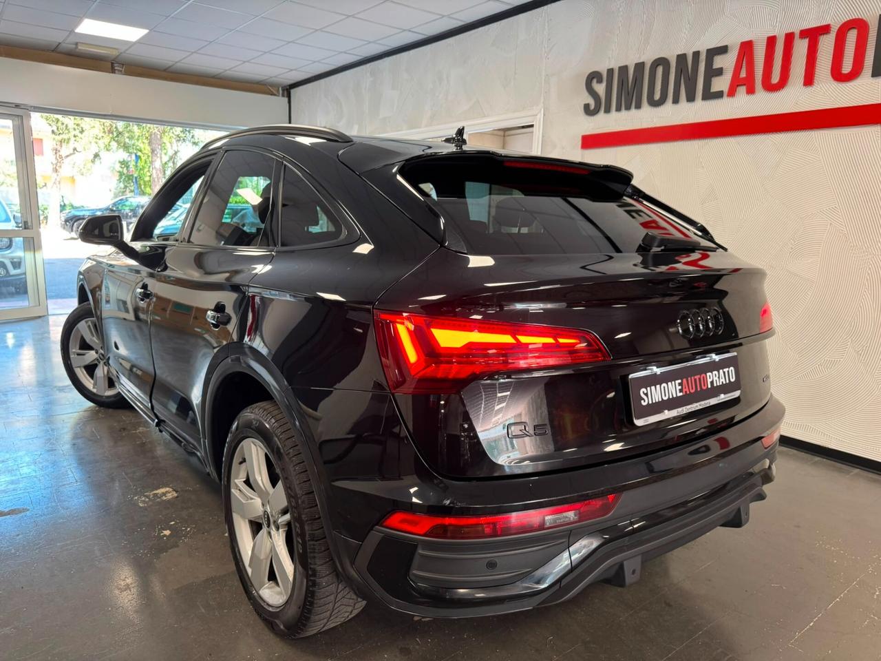 Audi Q5 SPB 40 TDI quattro S tronic Identity Black