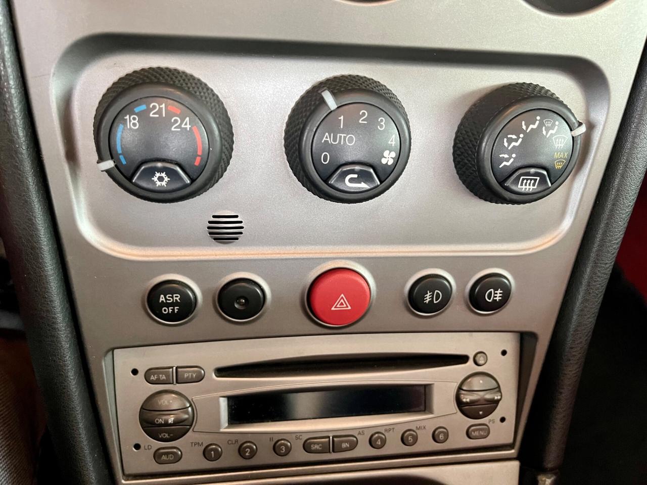 Alfa Romeo Spider 2.0 JTS Targa Oro Riar