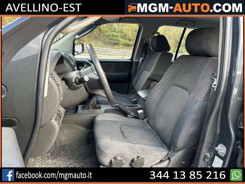 Nissan Navara 2.5 dCi 4 porte Double Cab XE pick-up