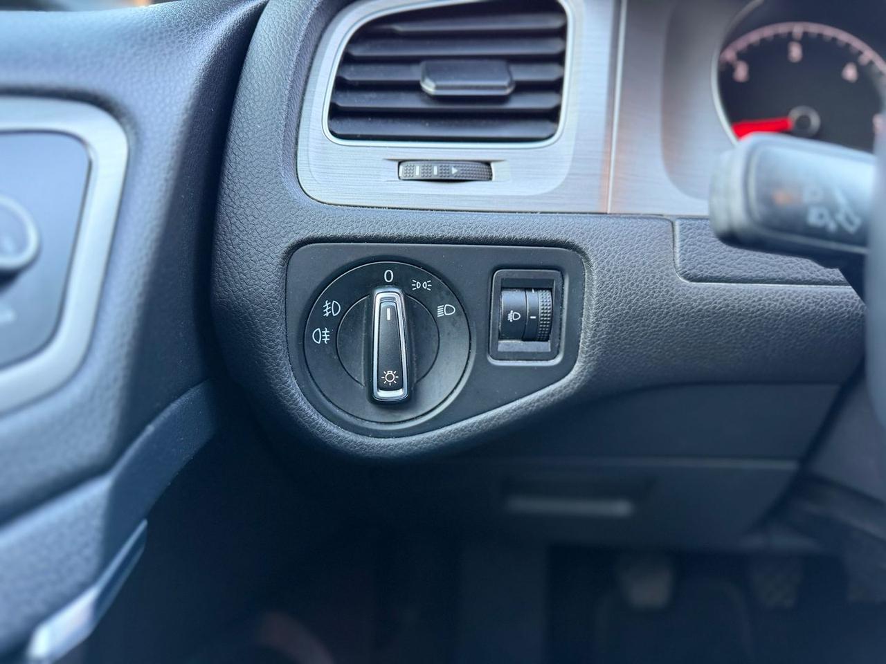 Volkswagen Golf Executive 1.6 TDI BlueMotion #8413