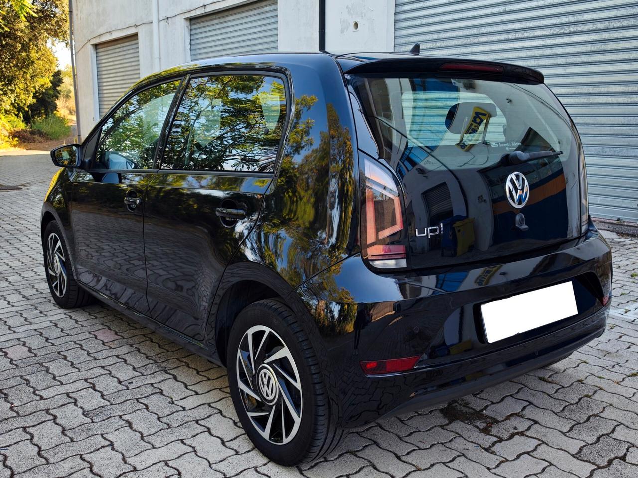 Volkswagen up! 1.0 5p. move