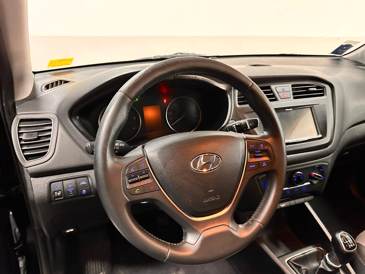 Hyundai i20 1.1 CRDi 12V 5P STYLE