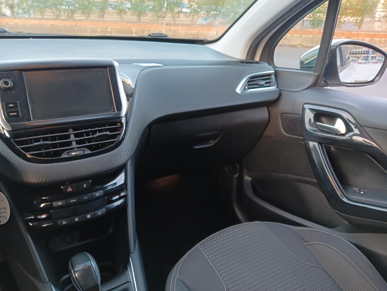 Peugeot 208 BlueHDi 100 5 porte Allure