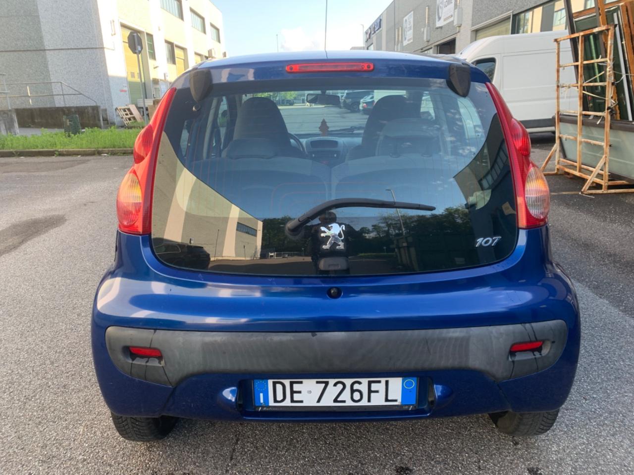 Peugeot 107 1.0 68CV 5p. Sweet Years
