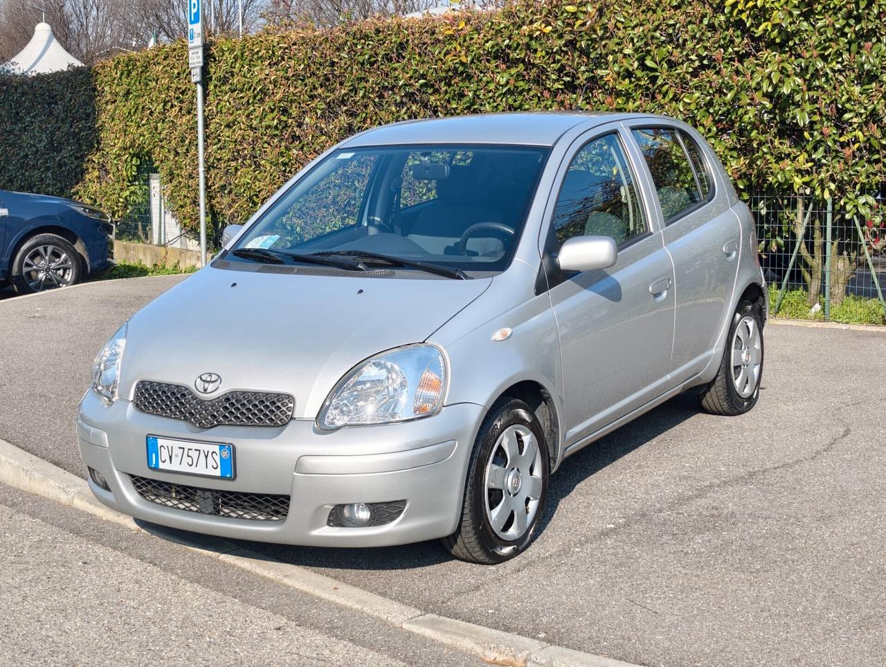 Toyota Yaris 1.0i 16V cat 5 porte Expo