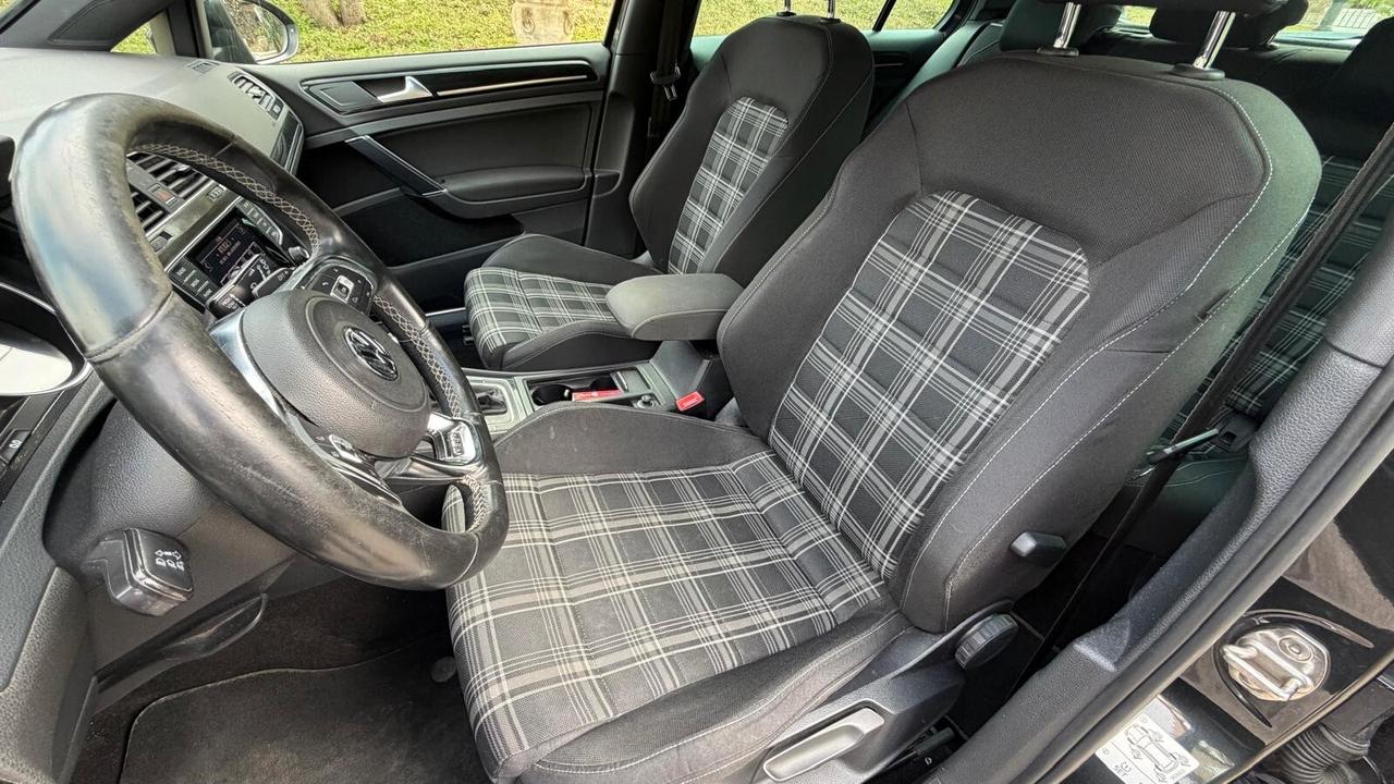 Volkswagen Golf GTI GTD 2.0 TDI 5p. BlueMotion Technology