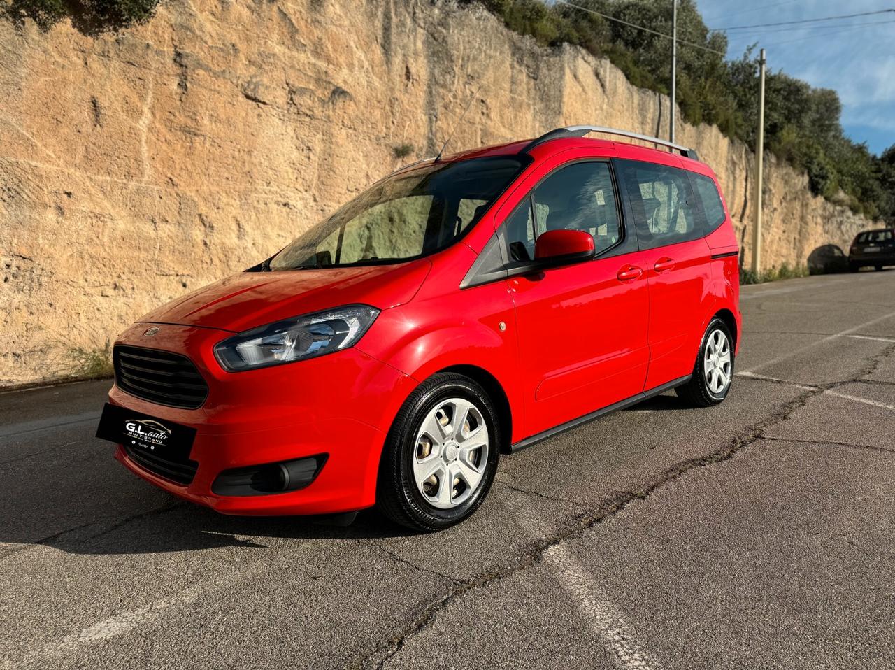 Ford Courier Tourneo/1.5 75CV/AUTOVETTURA 5 POSTI