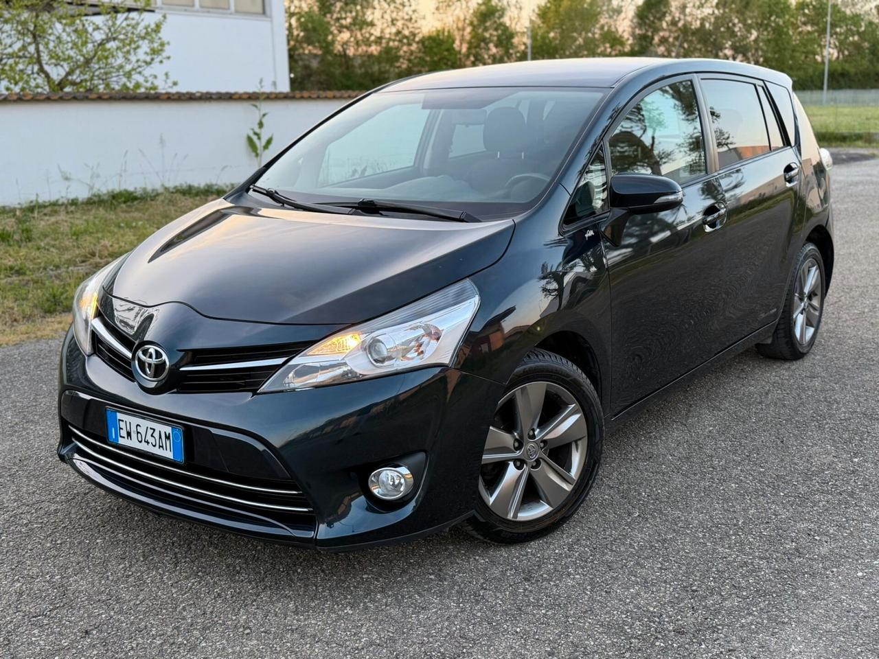 Toyota Verso 2.0 Luxury 7 posti EURO5B
