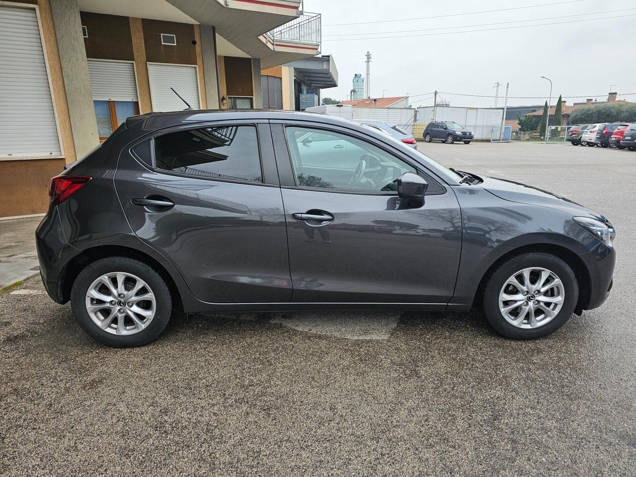 Mazda 2- 1.5 Skyactiv-G Essence