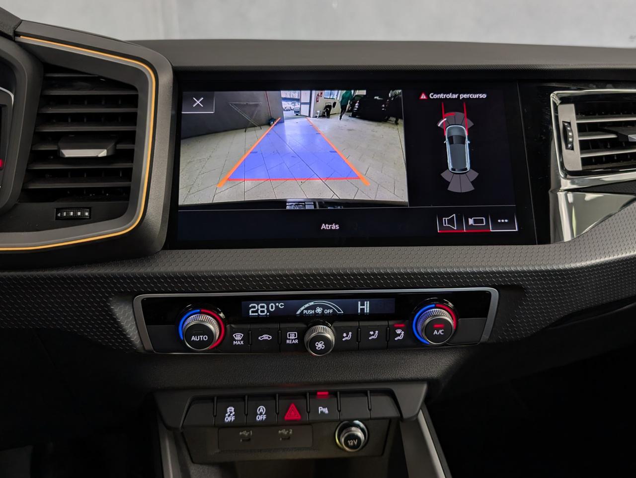 Audi A1 30 TFSI 116cv Adrenalin Black Edition S line