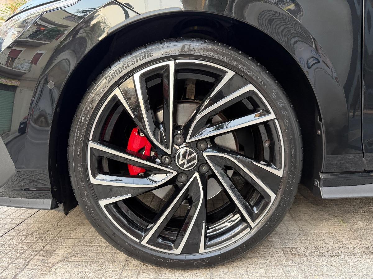 Volkswagen Golf 8 GTD 2.0 TDI 200 CV