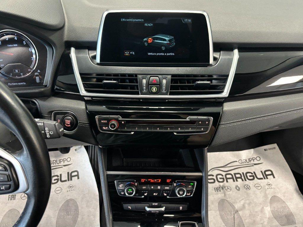 BMW 216 i Gran Tourer Advantage Full Optional