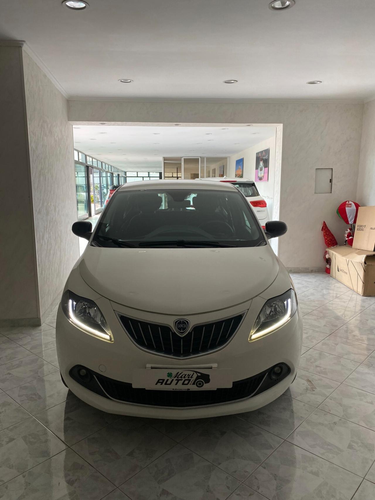 Lancia Ypsilon 1.0 FireFly 5 porte S&S Hybrid Gold