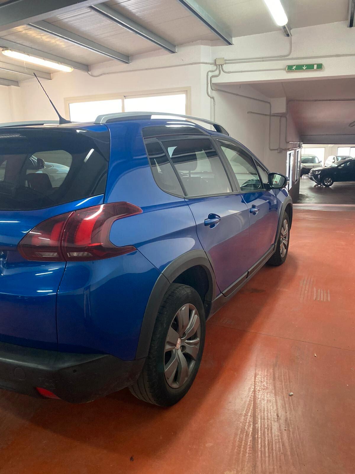 Peugeot 2008 BlueHDi 100 S&S Allure