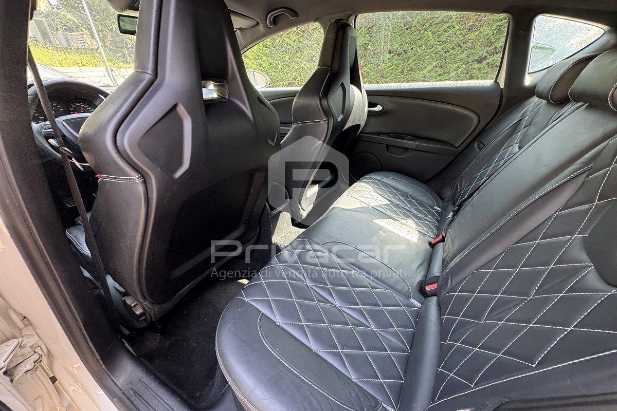 SEAT Leon 2.0 TSI Cupra R