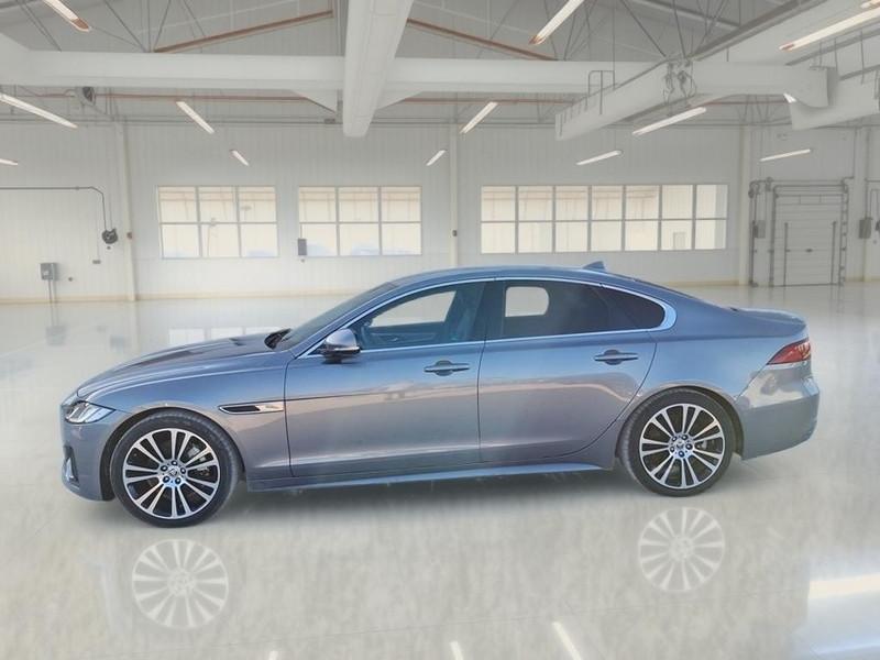 JAGUAR XF 2.0D MHEV 204 CV R-DYNAMIC S AUTO 4 PORTE BERLINA