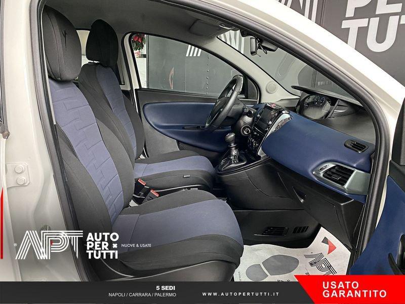 Lancia Ypsilon Ypsilon 1.0 firefly hybrid Platino s&s 70cv