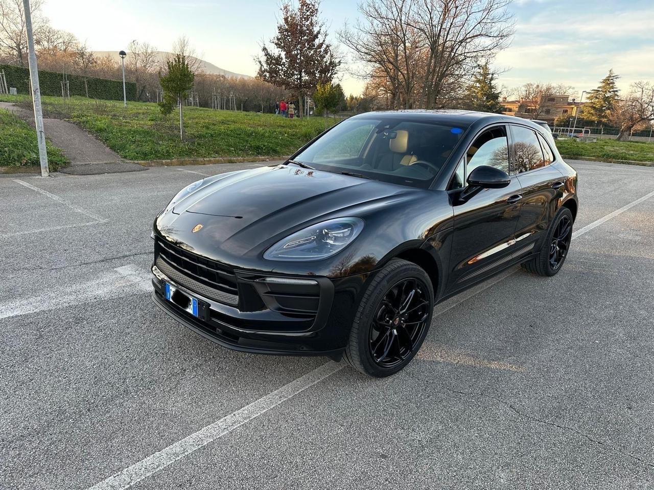 Porsche Macan 2.0 265cv - TETTO - SCARICO TASTO