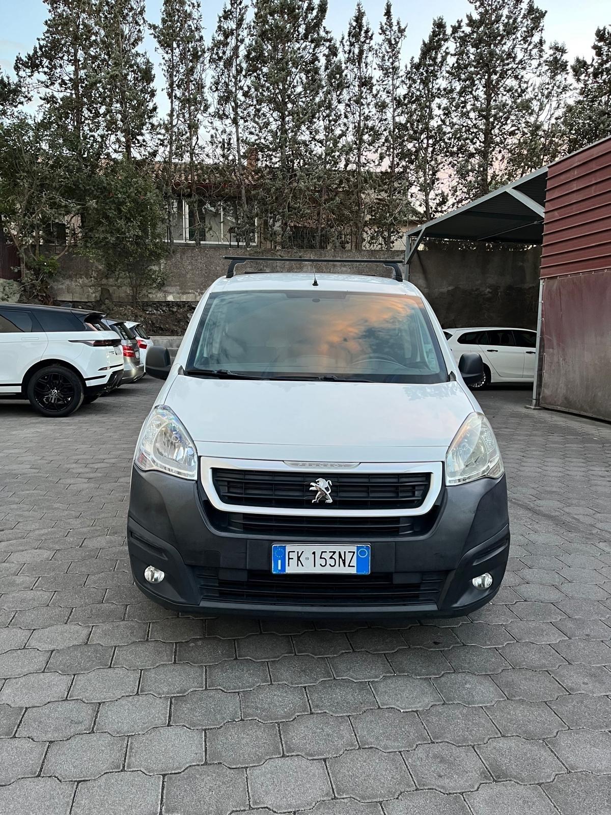 Peugeot Partner Tepee BlueHDi 100 Active