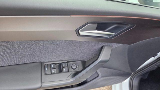 SEAT Leon 1.5 eTSI 150 CV DSG Xcellence PERMUTE
