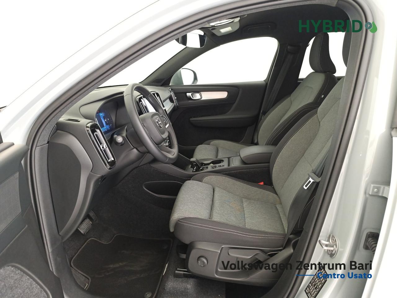 Volvo XC40 2.0 b3 core auto