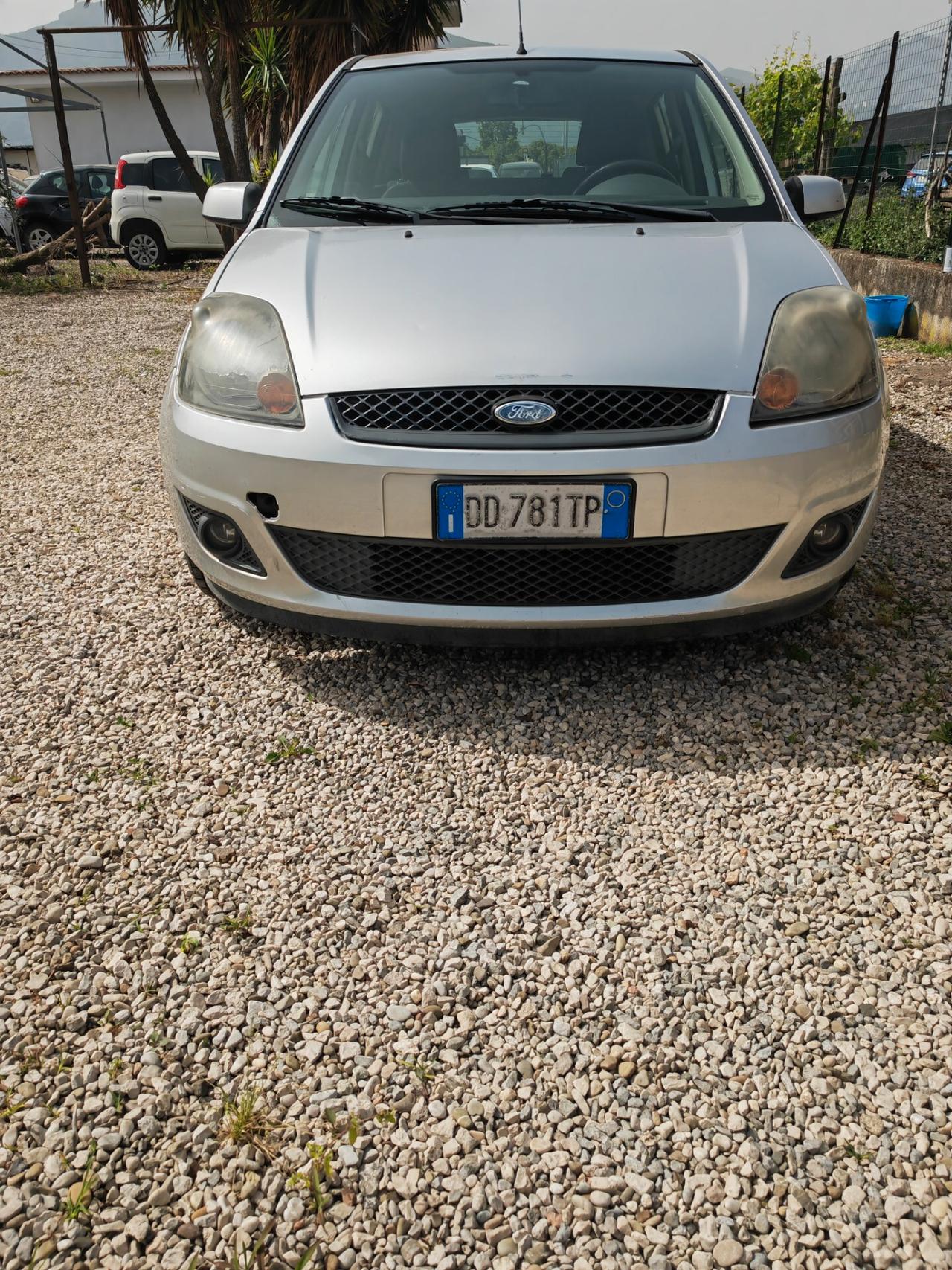 Ford Fiesta 1.4 TDCi 5p. Ghia