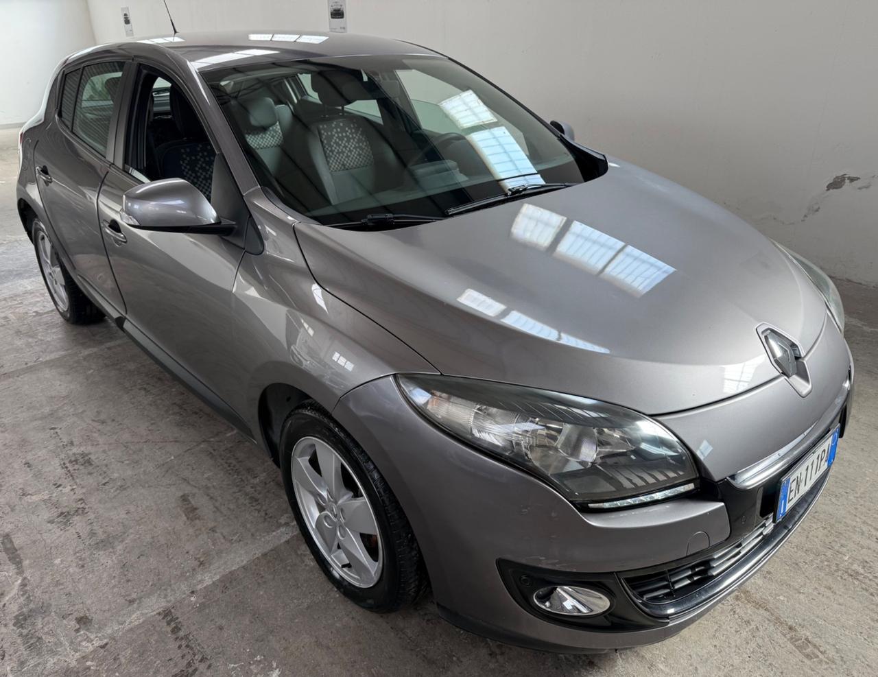 Renault Mégane 1.5 dCi 110CV Wave - 2012
