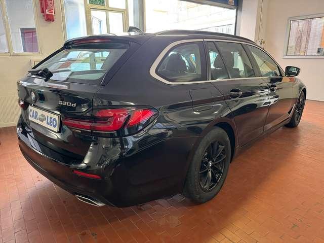 BMW 520 Touring 520d Touring mhev 48V xdrive Business auto