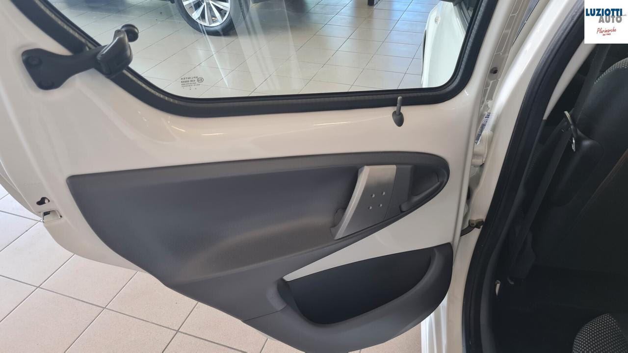 Toyota Aygo 1.0 5P. CONNECT SOL