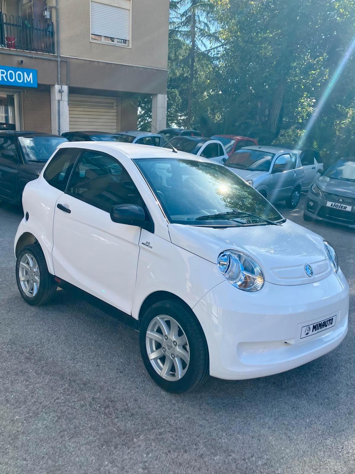 AIXAM MINAUTO BIANCA 2021