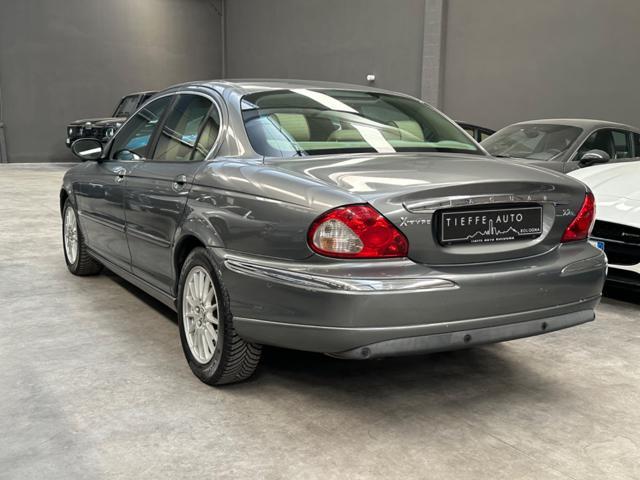 JAGUAR X-Type 2.2D cat Executive