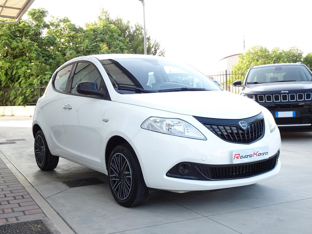 Lancia YPSILON 1.0 Hybrid ORO 70CV *COME NUOVA*